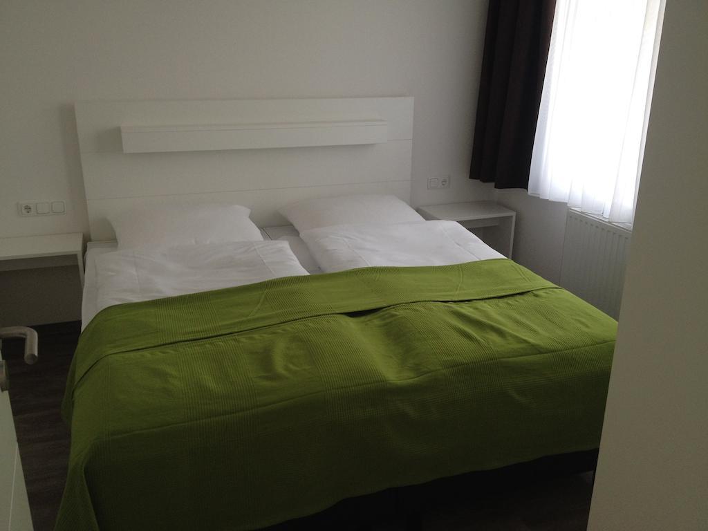 Aparthotel Am Heidensee 슈베린 객실 사진